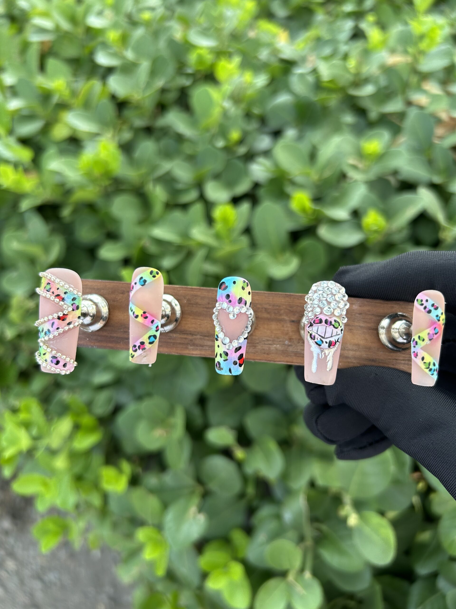 17 Rainbow Leopard Print Bling Hand‑Painted Press‑On Nails — image 2