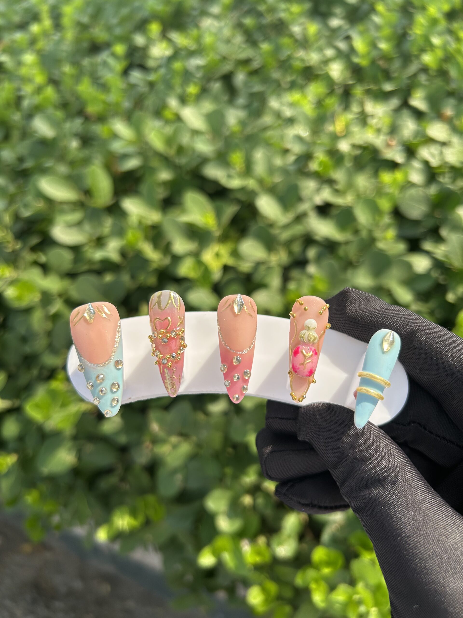 32 Gold Rhinestone Dream — image 1