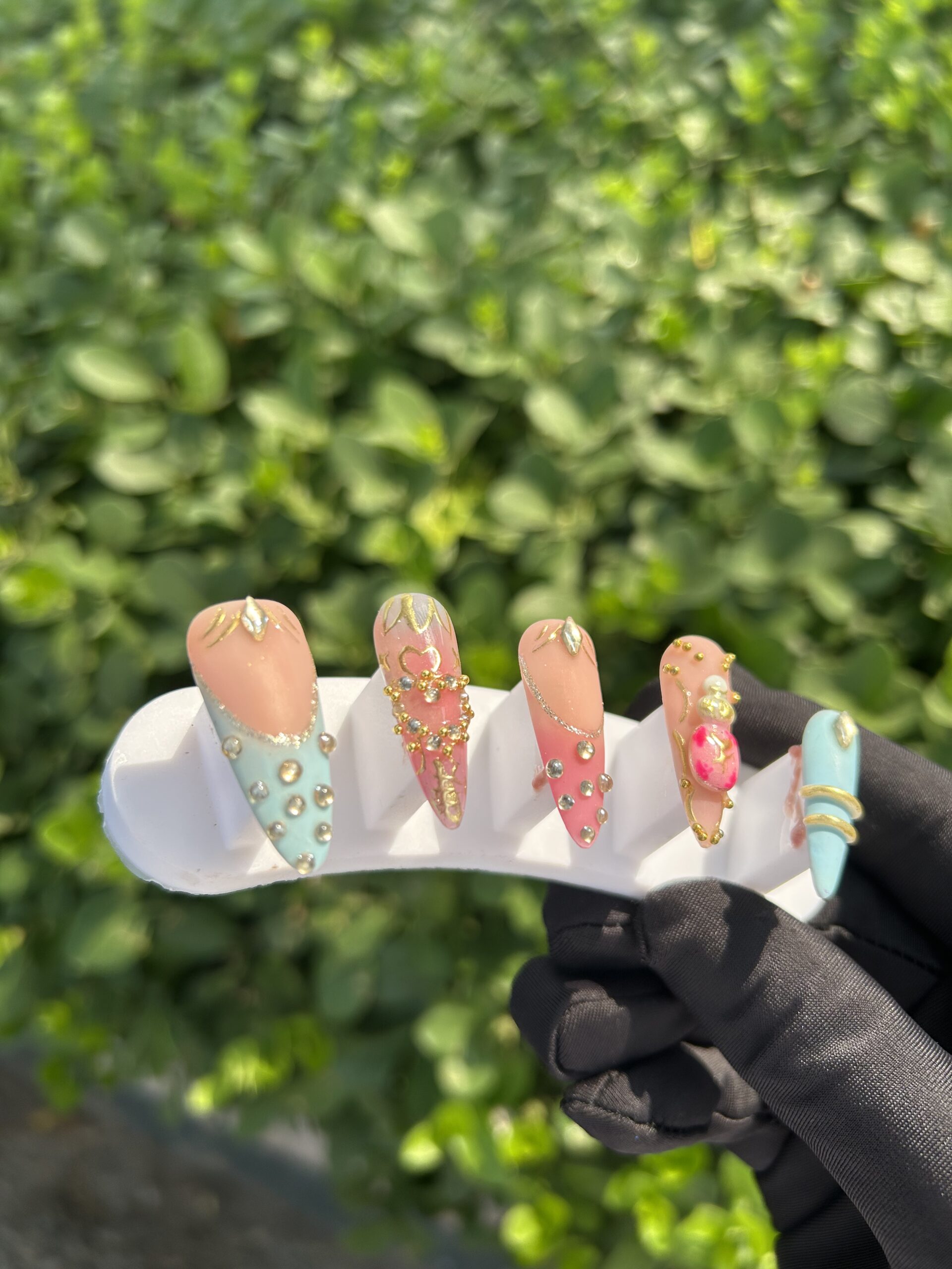 32 Gold Rhinestone Dream — image 2