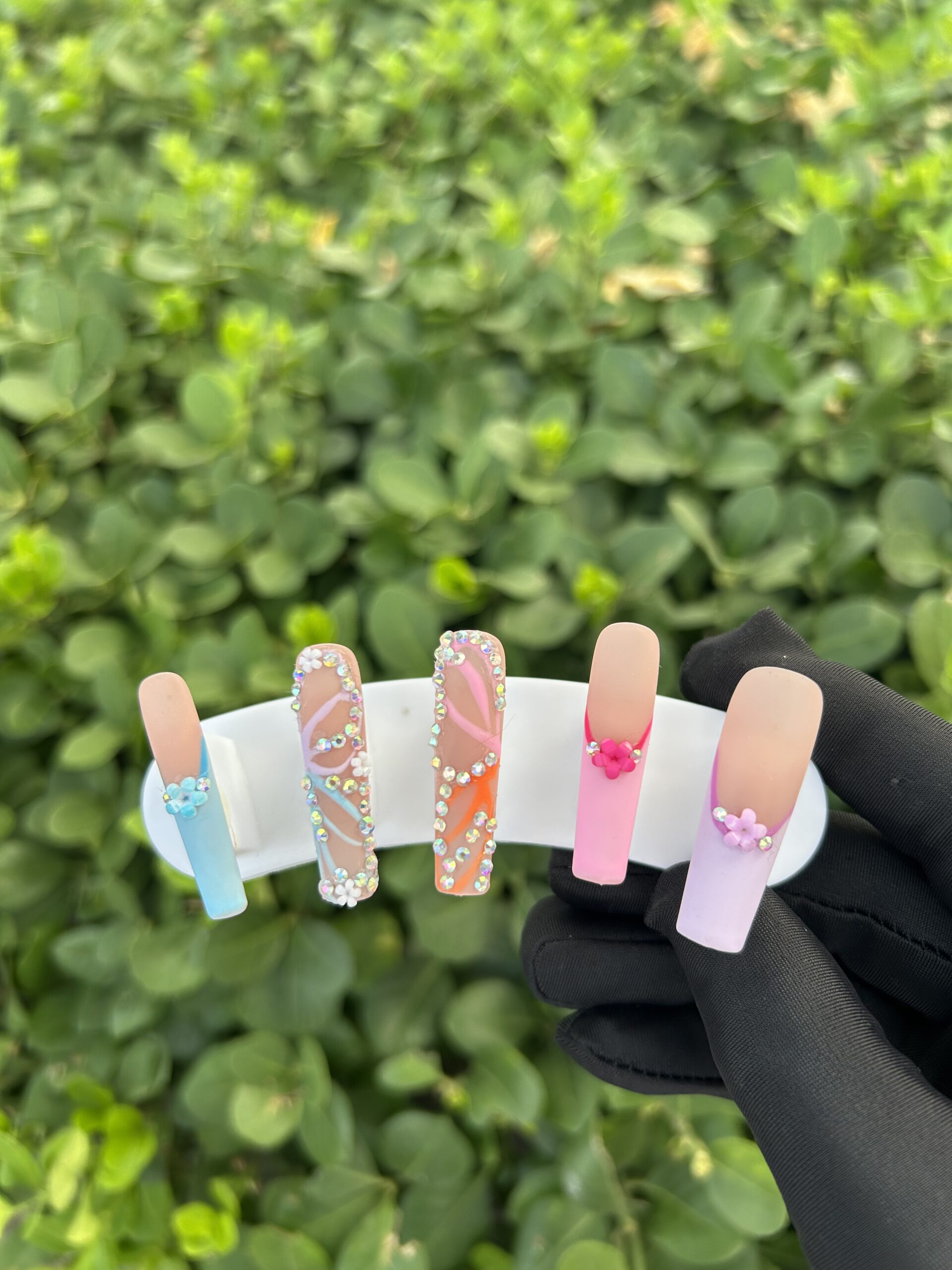 75 Macaron 3D Flower Rhinestone Press‑on Nails — image 1