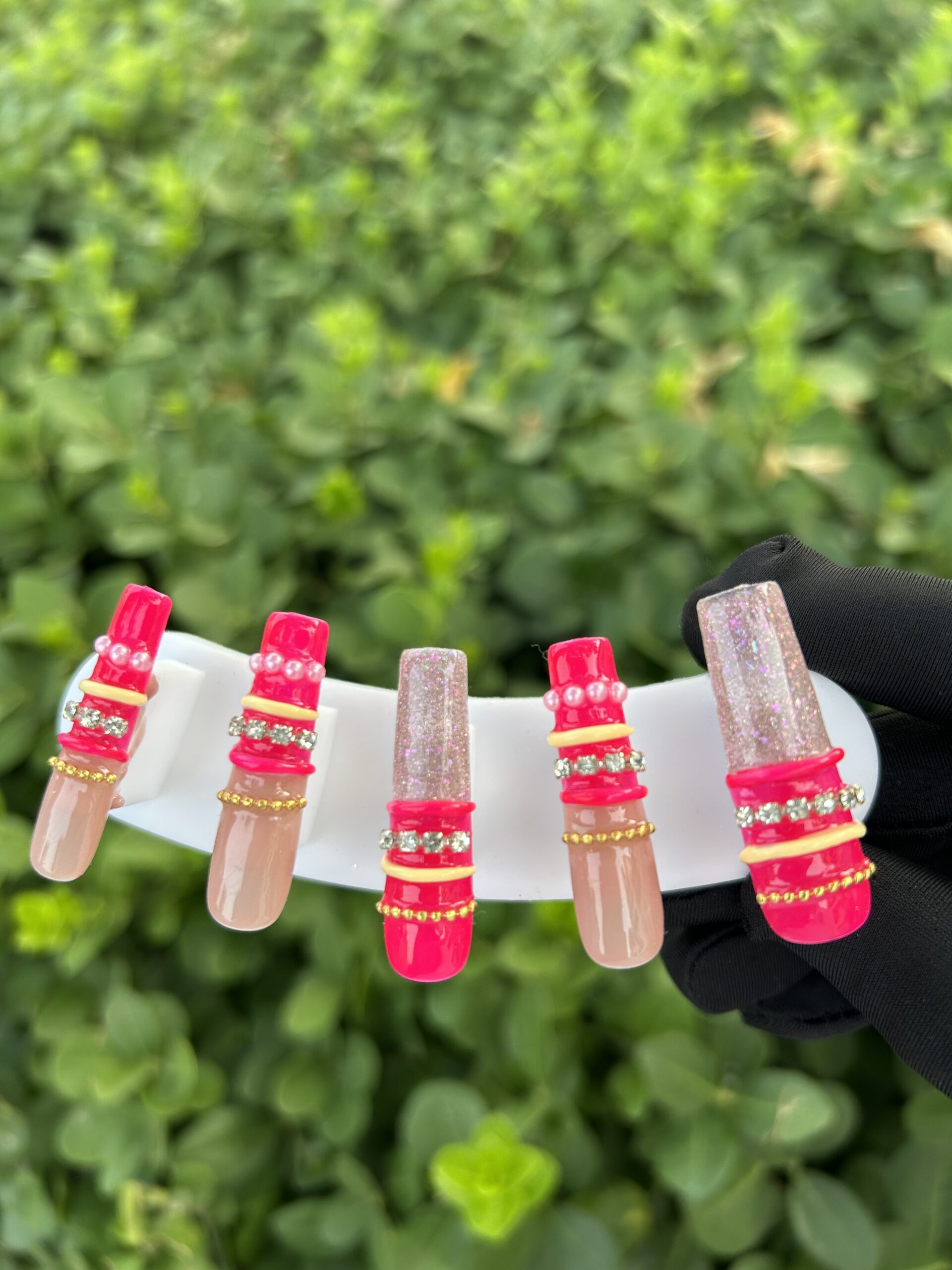 82 Hot Pink Chain Rhinestone Press‑on Nails — image 4