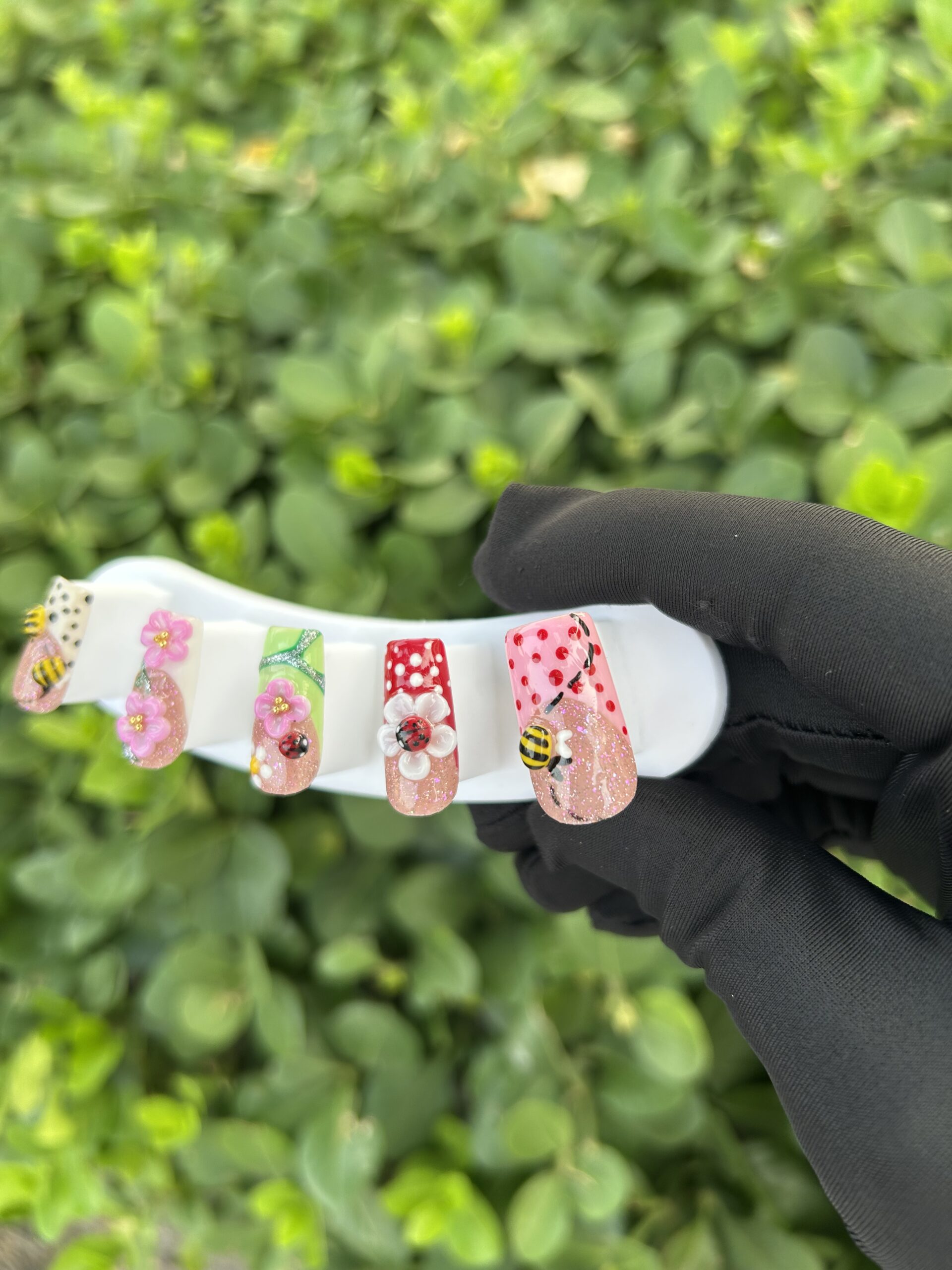 76 Bee & Ladybug Garden Press‑on Nails — image 2
