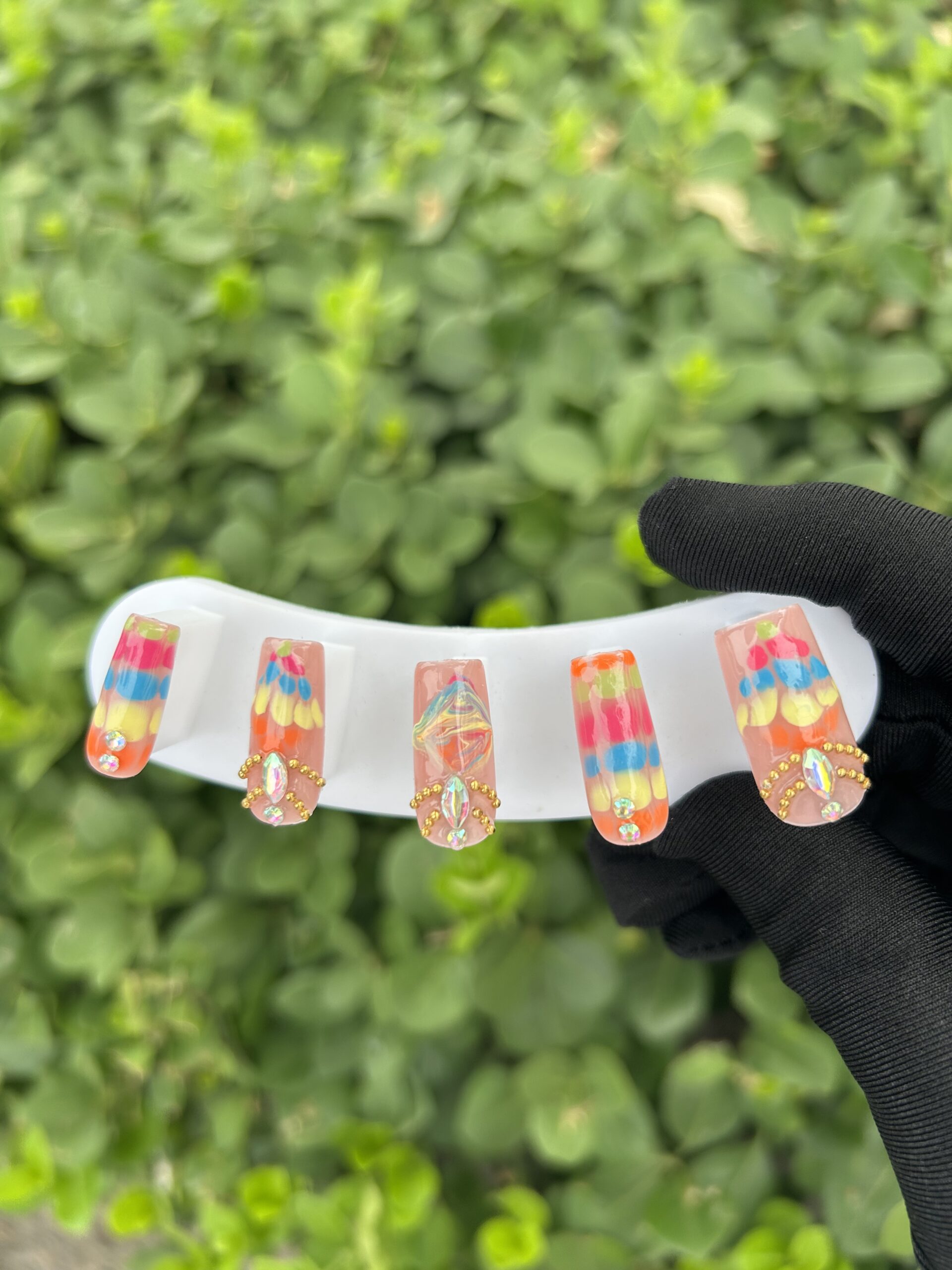 101 Macaron Rainbow Hand‑Painted Gold Chain AB Rhinestone Press‑on Nails — image 1